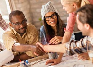 La multiculturalidad en los planes de formación de idiomas corporativos: potenciando la comunicación intercultural